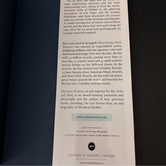 Anne Murray ALL OF ME with Michael Posner HARDCOVER signed book - Picture 5 of 11